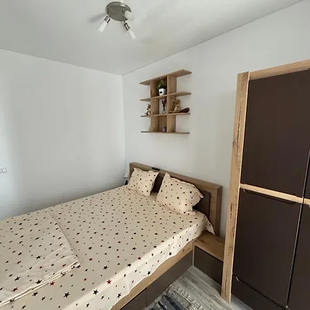 Justin's Mamaia Nord Apartment *